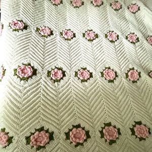 Rose crochet blanket // Afghan// granny chic